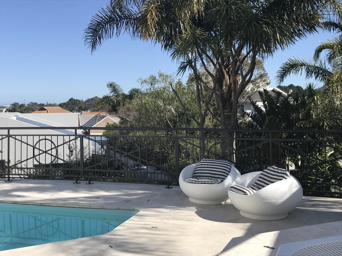 Francolin Manor Bed & Breakfast Hermanus Ngoại thất bức ảnh