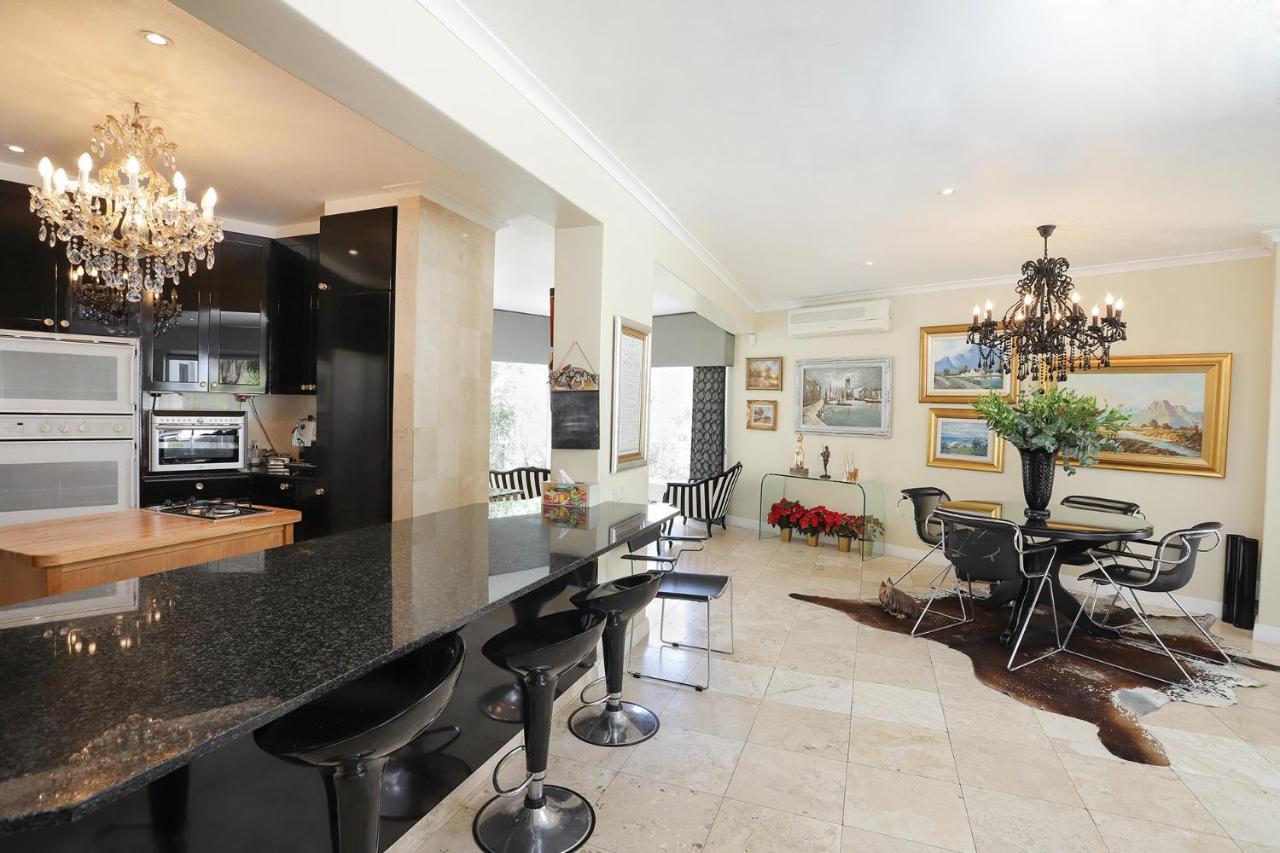 Francolin Manor Bed & Breakfast Hermanus Ngoại thất bức ảnh